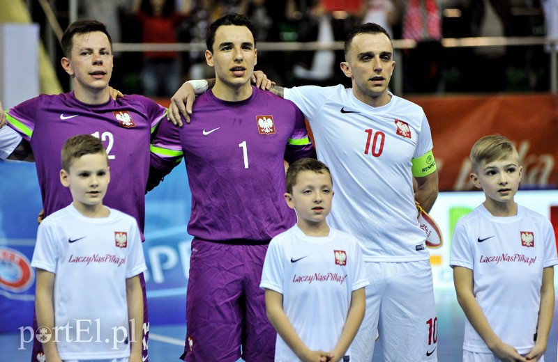 Polska przegrywa z Serbią w eliminacjach Mistrzostw Europy zdjęcie nr 149511