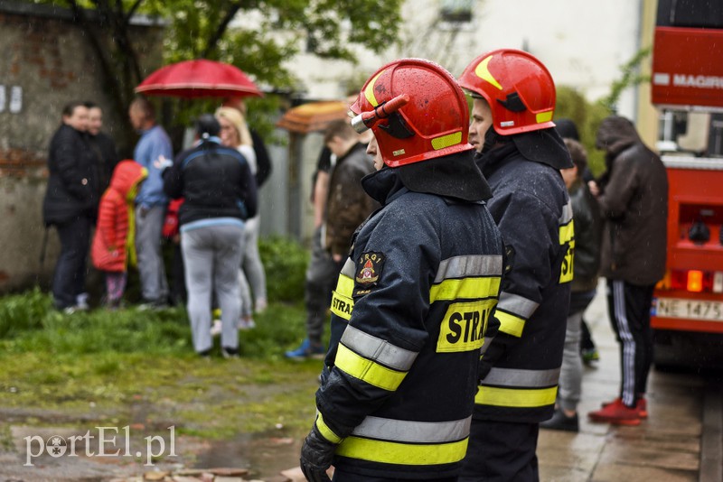 Pożar na Stefczyka, jedna osoba poszkodowana zdjęcie nr 151426