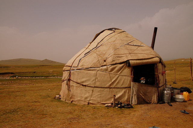 Hipisów szukaj w Kirgistanie zdjęcie nr 154121