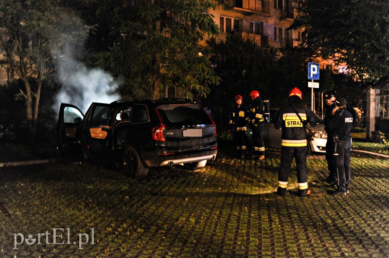 Pożar Volvo na Traugutta zdjęcie nr 160642