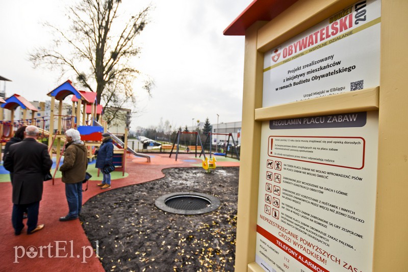 Plac zabaw przy Żyrardowskiej otwarty zdjęcie nr 165265