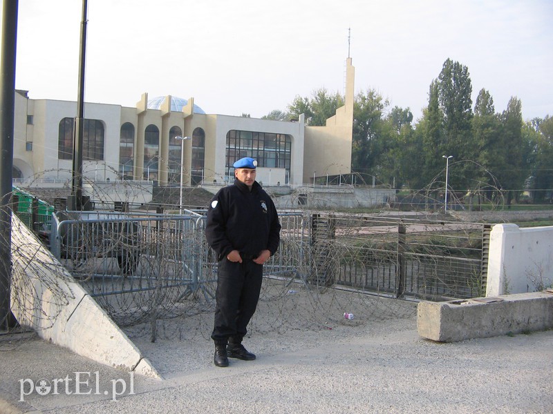 Policyjni misjonarze o Kosowie: Było gorąco zdjęcie nr 168827