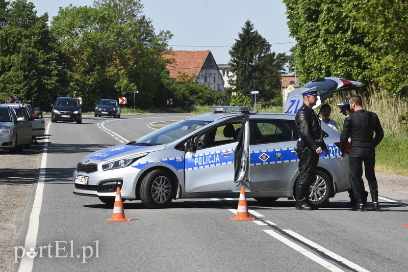 Tragiczny wypadek w Komorowie Żuławskim, nie żyje kierowca skody zdjęcie nr 175051