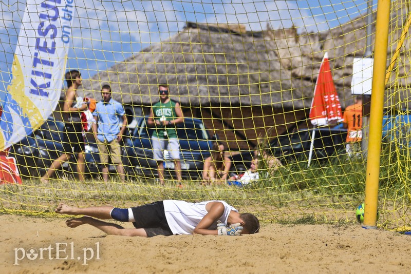 Piłkarskie emocje na plaży w Kadynach zdjęcie nr 181901