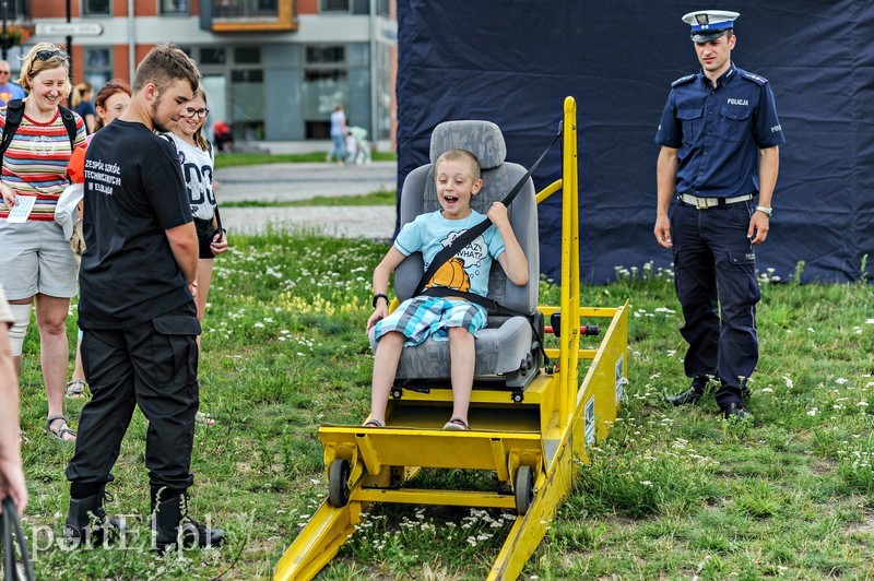 Zabawa z policjantami zdjęcie nr 206077