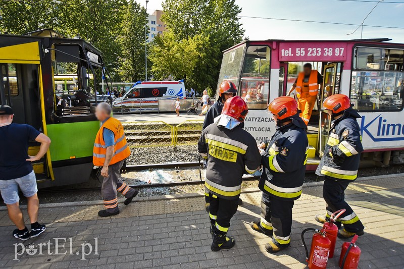 Zderzenie tramwajów na płk. Dąbka zdjęcie nr 208694