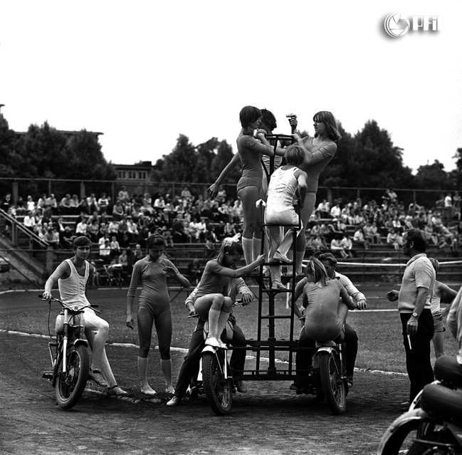 Sport w Elblągu w latach 70. na zdjęciach Czesława Misiuka zdjęcie nr 222283