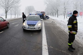 Wypadek w Kazimierzowie - dwie osoby ranne
