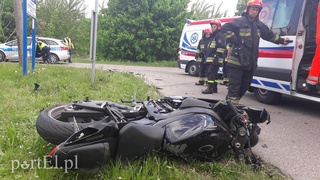 Motocyklista zderzył się z ciężarówką, zmarł w szpitalu