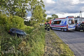 Wjechała do rowu, trzy osoby trafiły do szpitala