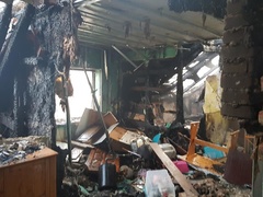 Pożar zniszczył ich dom, proszą o pomoc