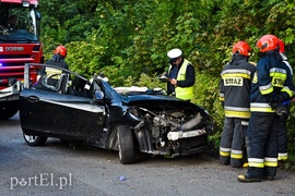 Tragiczny wypadek na ul. Fromborskiej, nie żyje 18-letni kierowca