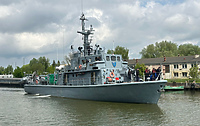 16 Żuławski Pułk Logistyczny zaprasza na swoje święto. ORP Śniardwy wchodzi do Elbląga