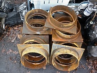 Ukradł nowe studzienki i zaniósł na złom