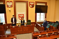 200 tys. zł na pomoc Ukrainie, zerwanie współpracy w sprzeciwie wobec Rosji