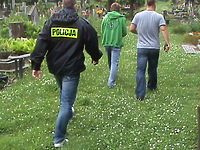 Okradał groby. Kradł też torebki