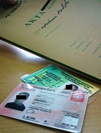 Przyjechali do Elbląga wyłudzać kredyty i wpadli