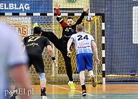 Do trzech razy sztuka. Meblarze pokonali Stal (piłka ręczna)