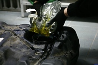 Narkotyki w baku, kurier za kratkami