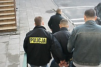 Areszt dla mężczyzn grożących pracownikom lokalu