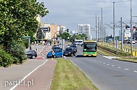 „Blokują pas, stoją nawet na przejściu dla pieszych”