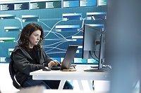 Cyberbezpieczeństwo — coraz więcej zagrożeń, coraz większa potrzeba specjalistów
