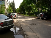 Czyje te dziury?