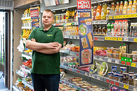 Dowiedz się, jak otworzyć swój sklep w Elblągu. Przyjdź na dni otwarte z Żabką