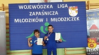 Dwa medale elbląskich zapaśników