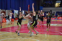 Elbasket wygrywa z liderem