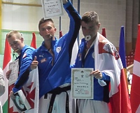 Elbląscy karatecy z medalami (karate)