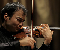 Jego cały świat to 300-letnie skrzypce