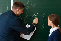 Jak wybrać dobrego nauczyciela matematyki? 7 rzeczy, na które warto zwrócić uwagę