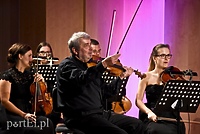 Z koncertów parkowych na salony