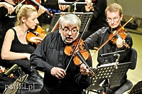 Wirtuoz skrzypiec i muzyka mistrzów