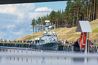 Przekop Mierzei Wiślanej. Pierwszego dnia z nowej przeprawy skorzystało 95 jednostek