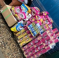 Kibice Olimpii Elbląg wsparli schroniska dla zwierząt