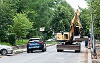Kierowcy: jazda między koparkami i wymuszanie pierwszeństwa na Saperów