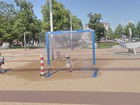 Kurtyny wodne pomogą przetrwać upały