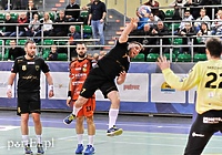 Meblarze słabsi w meczu ostatnich drużyn (piłka ręczna)