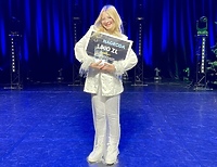 Mia śpiewa kolędy najpiękniej