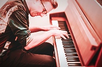 Jazzowa sesja w krypcie