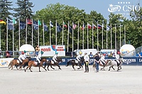 Młodzi jeźdźcy na prestiżowych zawodach