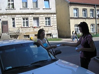 Nie parkuj na „kopertkach”