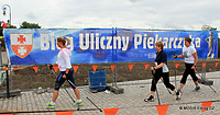 Piekarczyk pobiegnie z „kijkami”