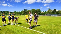 Olimpia przedłuża kontrakty, buduje od obrony