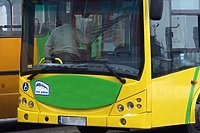 Pirat drogowy, a może kierowca autobusu?