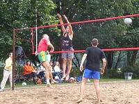 Po raz drugi sportowo na kąpielisku (plażowa piłka siatkowa)