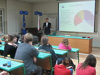 Podstawa to znajomość języków