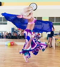 Pokaz tańca orientalnego w CSE „Światowid”